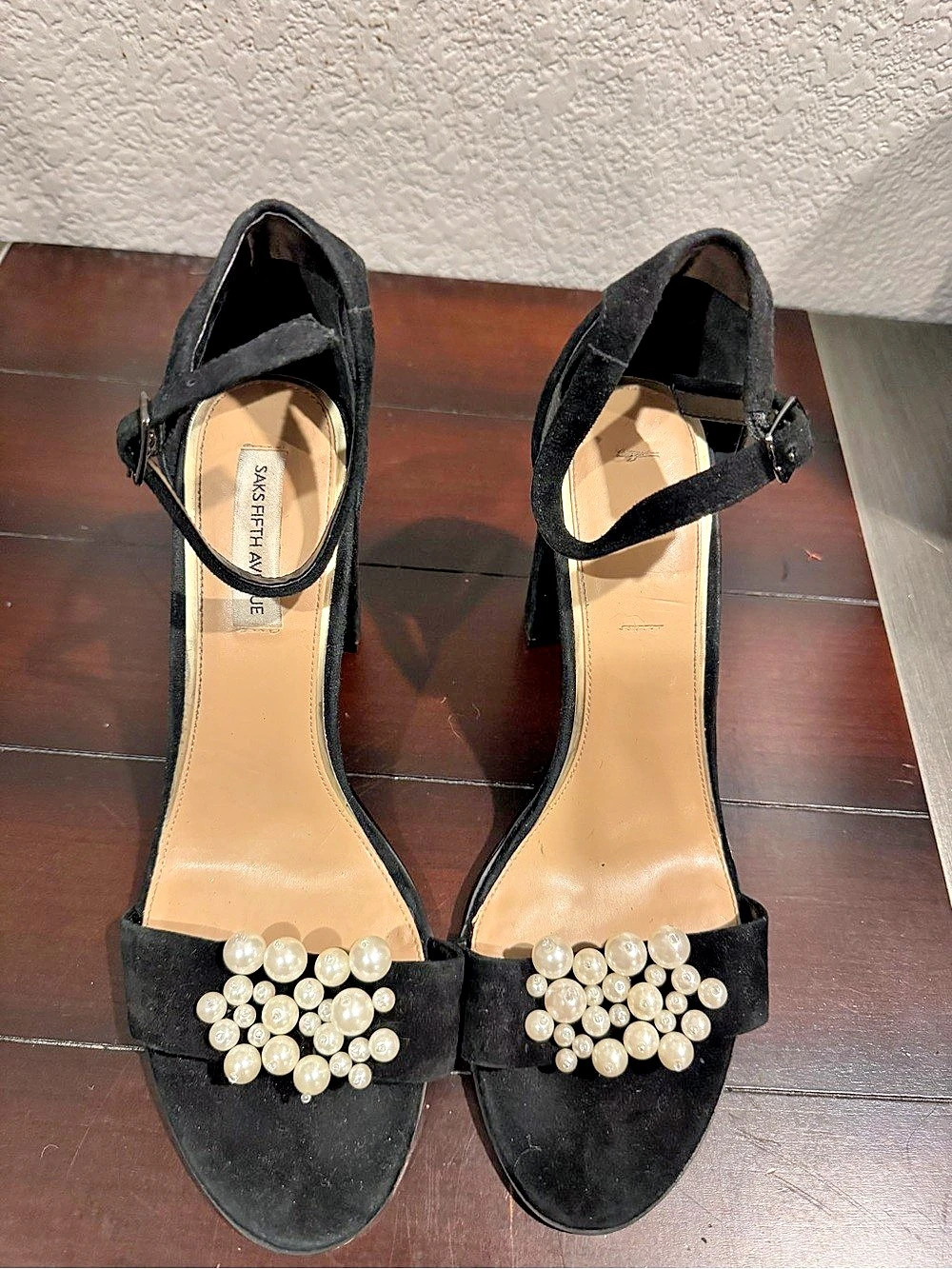 Saks Fifth Avenue Black Pearl Heels